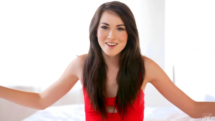 Girls Only Porn | Ask Me Anything - Emily Grey